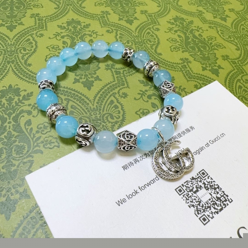 G*u*i bracelets